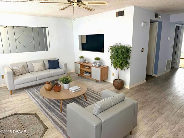 112 Lacosta Ln Unit 116, Daytona Beach, FL 32114