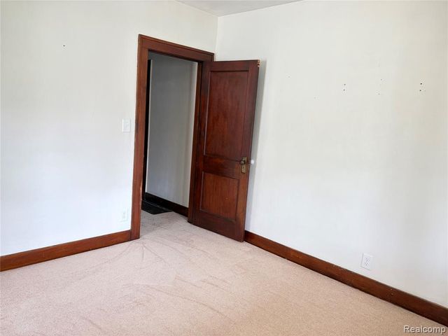 2210 Brown Street, Flint, MI 48503