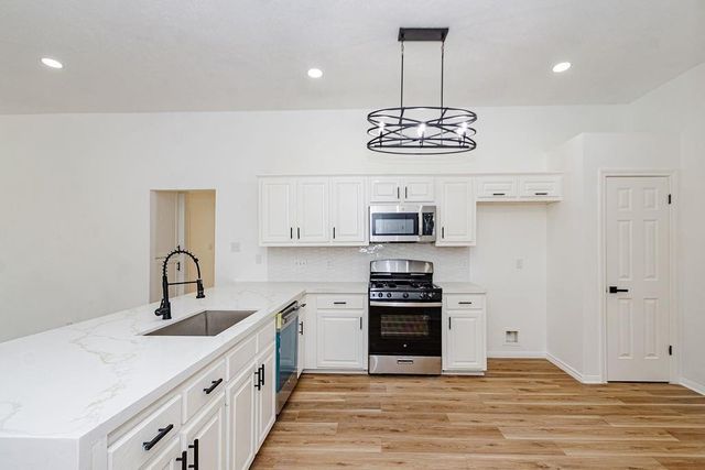 3718 Brighton Lane, Pearland, TX 77584