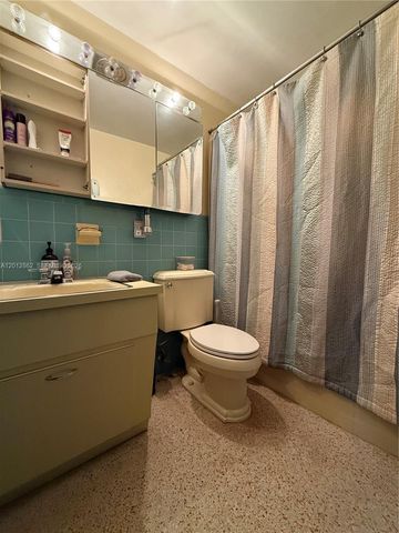 399 W 12th St, Hialeah, FL 33010