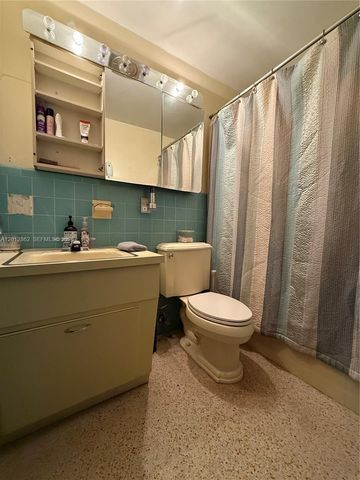 399 W 12th St, Hialeah, FL 33010