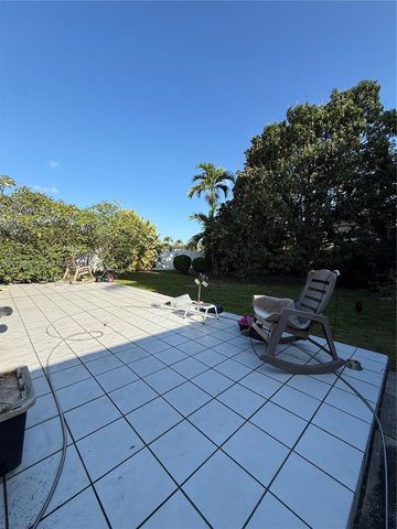 399 W 12th St, Hialeah, FL 33010