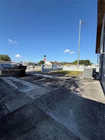 399 W 12th St, Hialeah, FL 33010