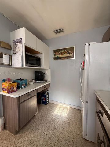 399 W 12th St, Hialeah, FL 33010