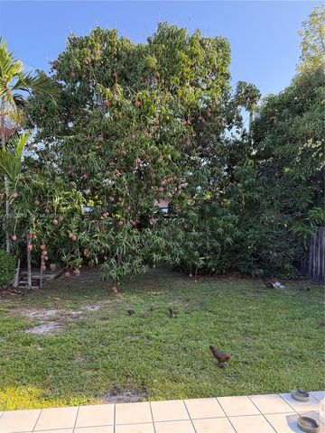 399 W 12th St, Hialeah, FL 33010