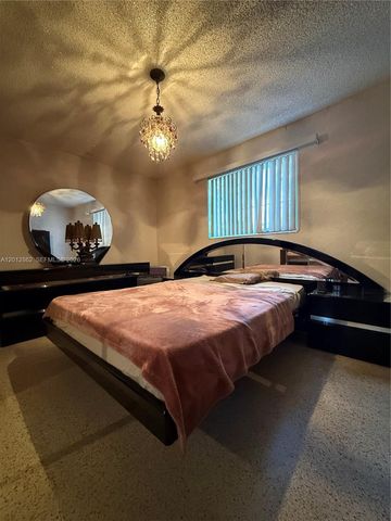 399 W 12th St, Hialeah, FL 33010