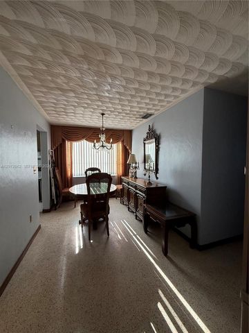 399 W 12th St, Hialeah, FL 33010