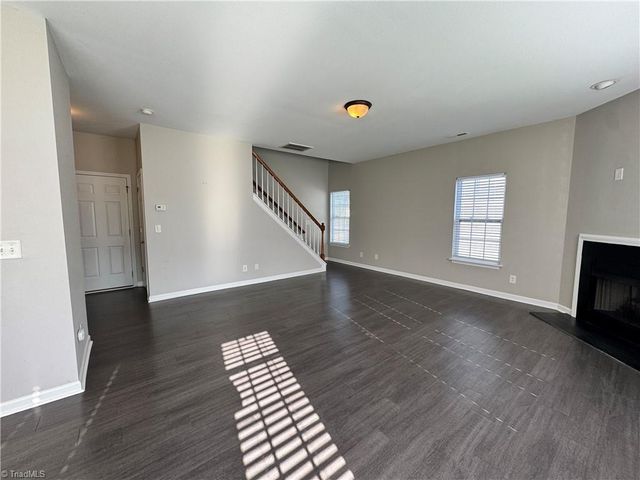 803 Peachtree Meadows Circle, Kernersville, NC 27284