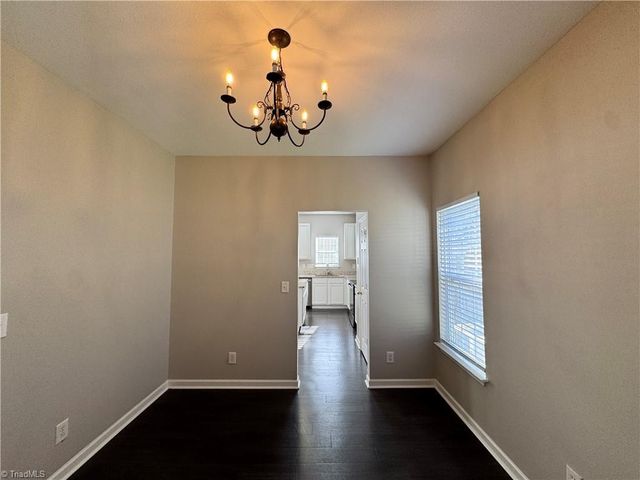 803 Peachtree Meadows Circle, Kernersville, NC 27284