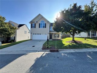 803 Peachtree Meadows Circle, Kernersville, NC 27284
