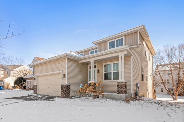 1763 Switchgrass Court, Shakopee, MN 55379