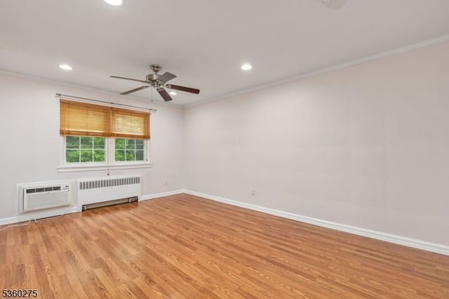 10 Parkway Vlg 10 E, Cranford Twp., NJ 07016