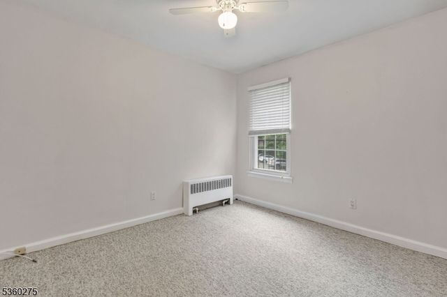 10 Parkway Vlg 10 E, Cranford Twp., NJ 07016