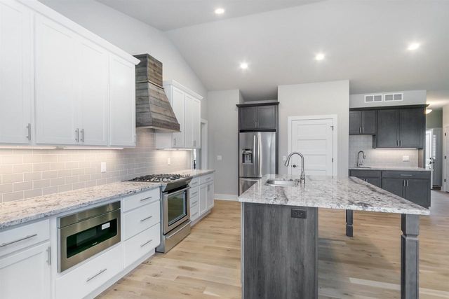 L72 Kopp Road, Waunakee, WI 53597