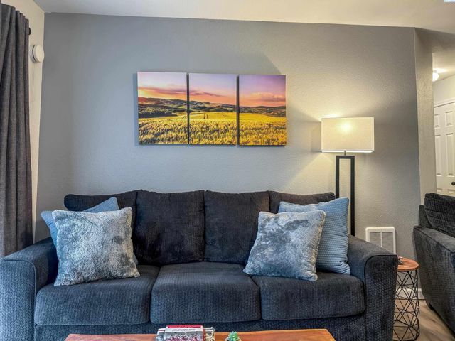 1645 NE Merman Dr Condo C204, Pullman, WA 99163