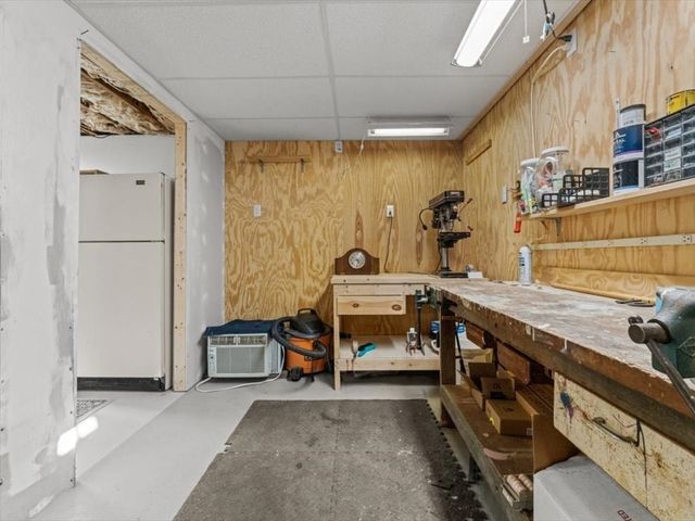 40 Atwood Rd, Southborough, MA 01772