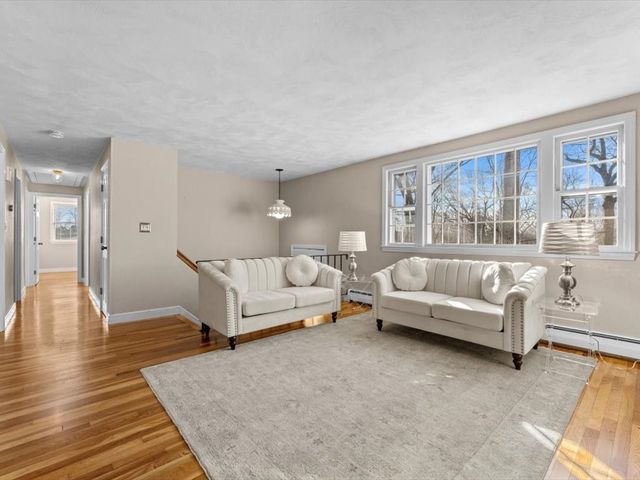 40 Atwood Rd, Southborough, MA 01772