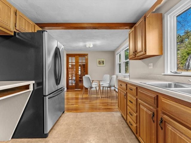 40 Atwood Rd, Southborough, MA 01772