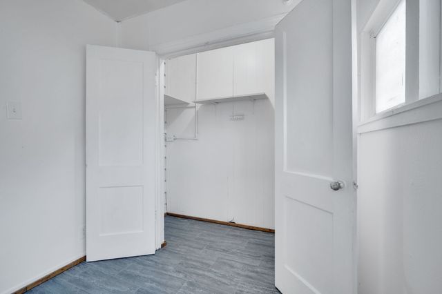 220 N Commerce Street, Burleson, TX 76028