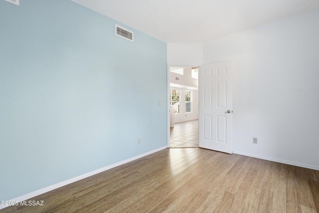 10523 E John McNair Place, Tucson, AZ 85747