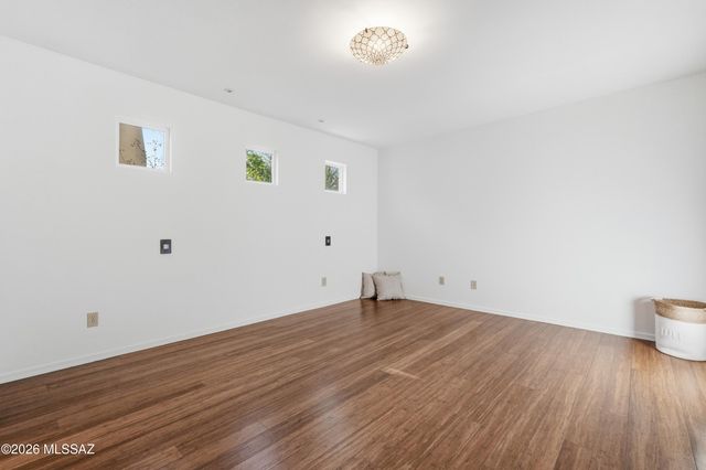 10523 E John McNair Place, Tucson, AZ 85747