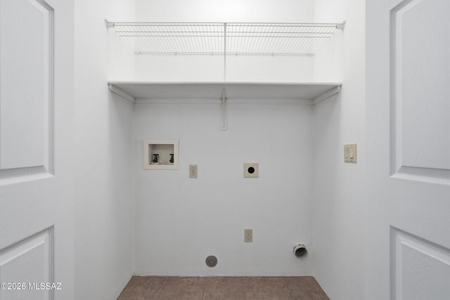 10523 E John McNair Place, Tucson, AZ 85747