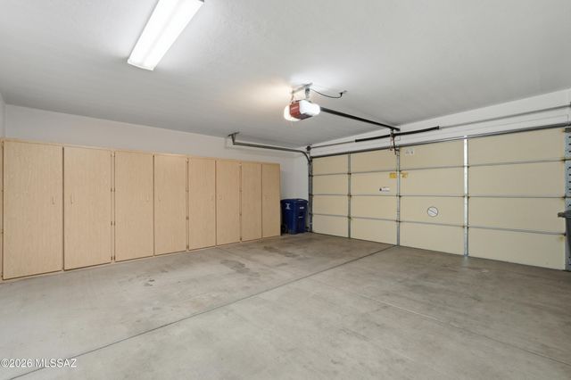 10523 E John McNair Place, Tucson, AZ 85747