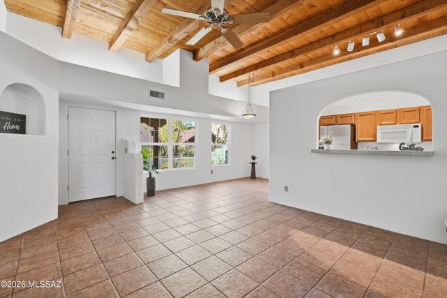 10523 E John McNair Place, Tucson, AZ 85747