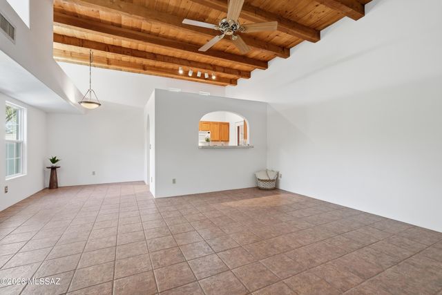 10523 E John McNair Place, Tucson, AZ 85747