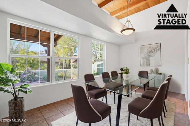 10523 E John McNair Place, Tucson, AZ 85747