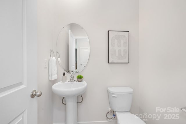 831 Adelston Lane, Asheville, NC 28804