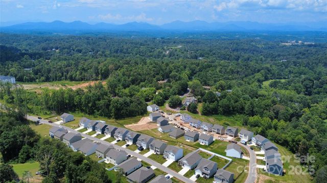 831 Adelston Lane, Asheville, NC 28804