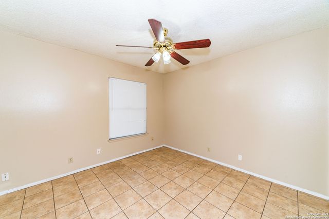 5358 Gawain, San Antonio, TX 78218