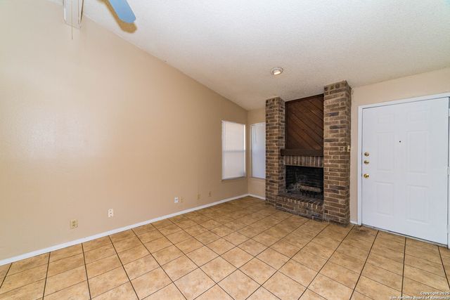 5358 Gawain, San Antonio, TX 78218