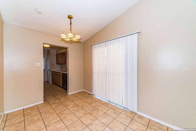 5358 Gawain, San Antonio, TX 78218