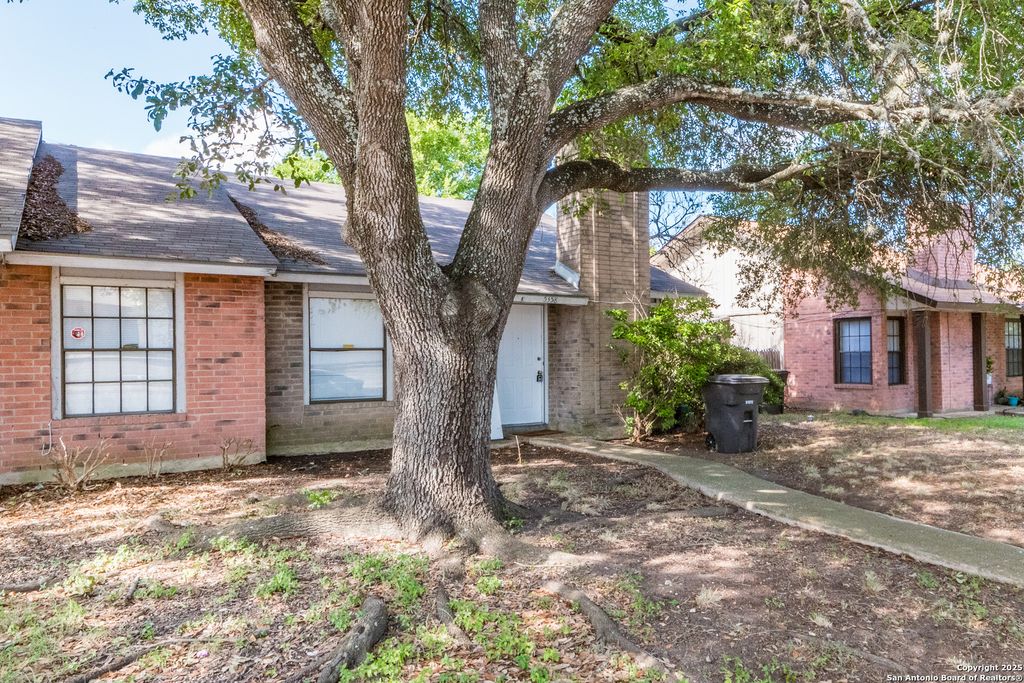 5358 Gawain, San Antonio, TX 78218