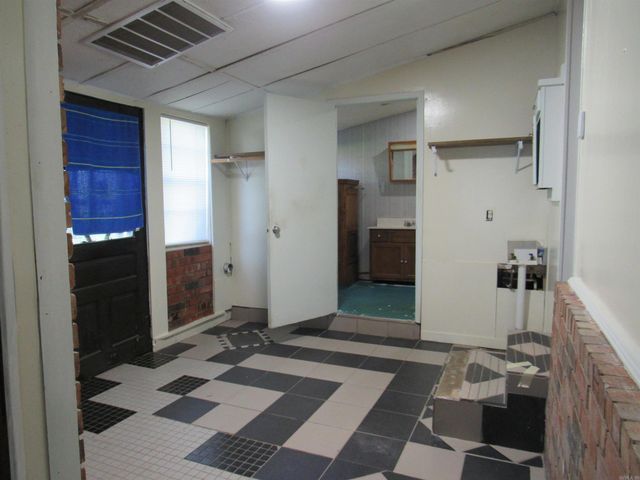 1105 Lingo Rd, Lonoke, AR 72086