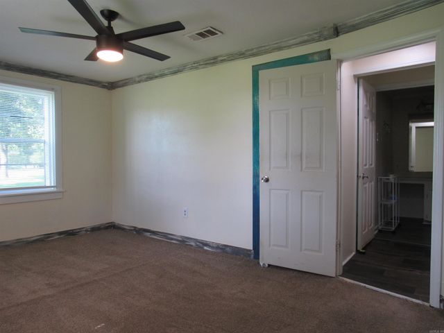 1105 Lingo Rd, Lonoke, AR 72086