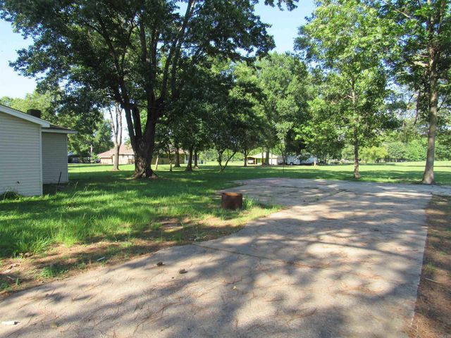 1105 Lingo Rd, Lonoke, AR 72086