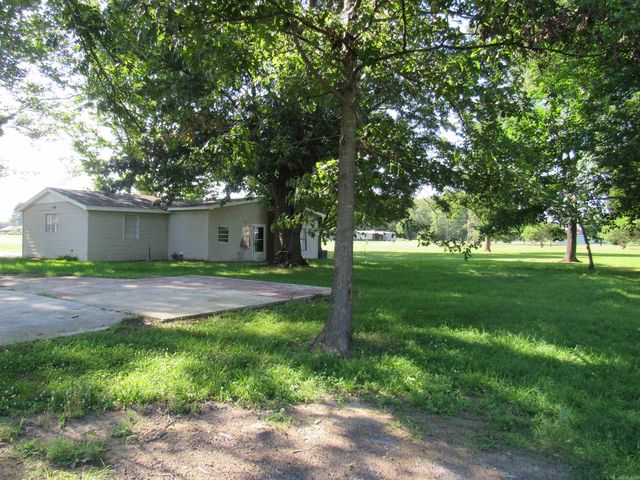 1105 Lingo Rd, Lonoke, AR 72086