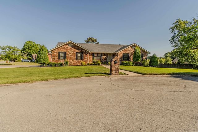 1720 Georgetown Circle, Paragould, AR 72450