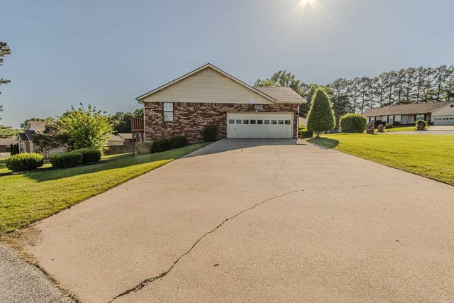 1720 Georgetown Circle, Paragould, AR 72450