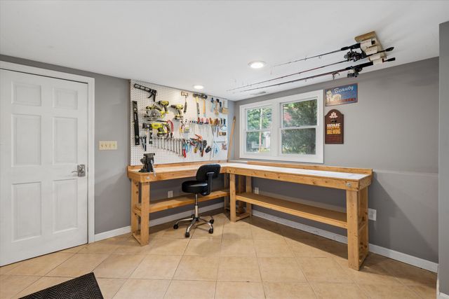 3 Beech Street, Merrimack, NH 03054