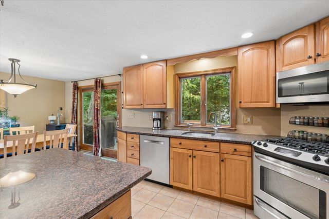 3 Beech Street, Merrimack, NH 03054