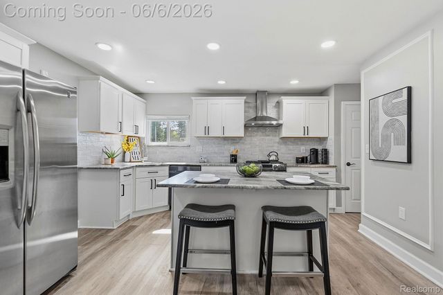8710 32 Mile Road, Washington Township, MI 48095