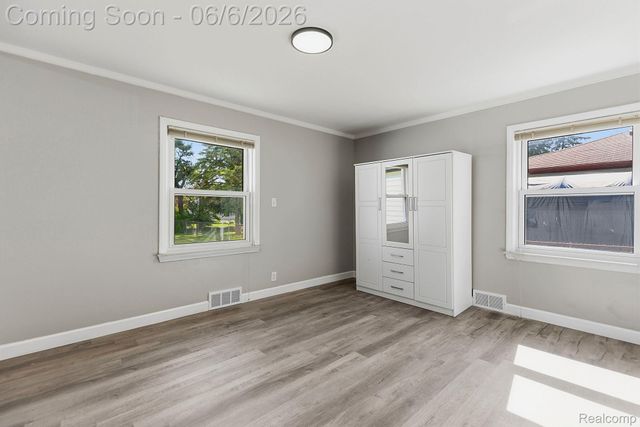 8710 32 Mile Road, Washington Township, MI 48095
