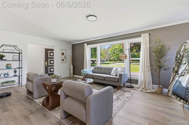 8710 32 Mile Road, Washington Township, MI 48095