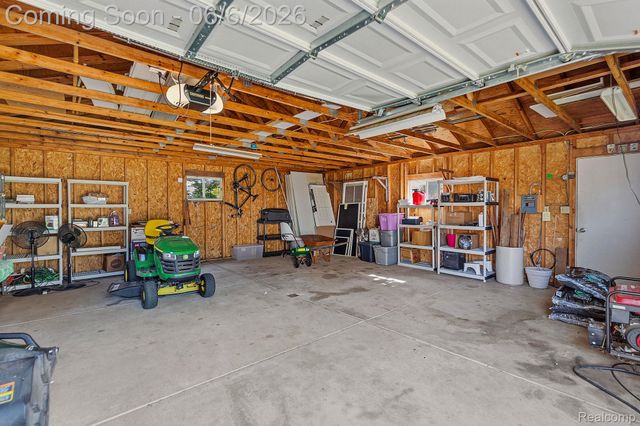 8710 32 Mile Road, Washington Township, MI 48095