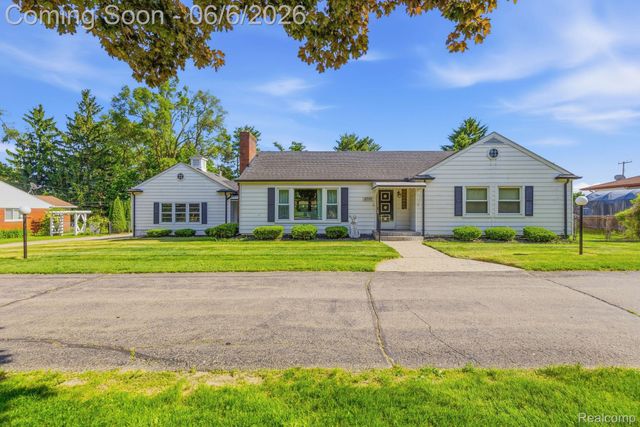 8710 32 Mile Road, Washington Township, MI 48095