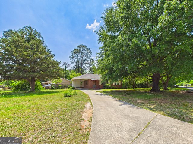 135 Briardale Avenue, Warner Robins, GA 31093